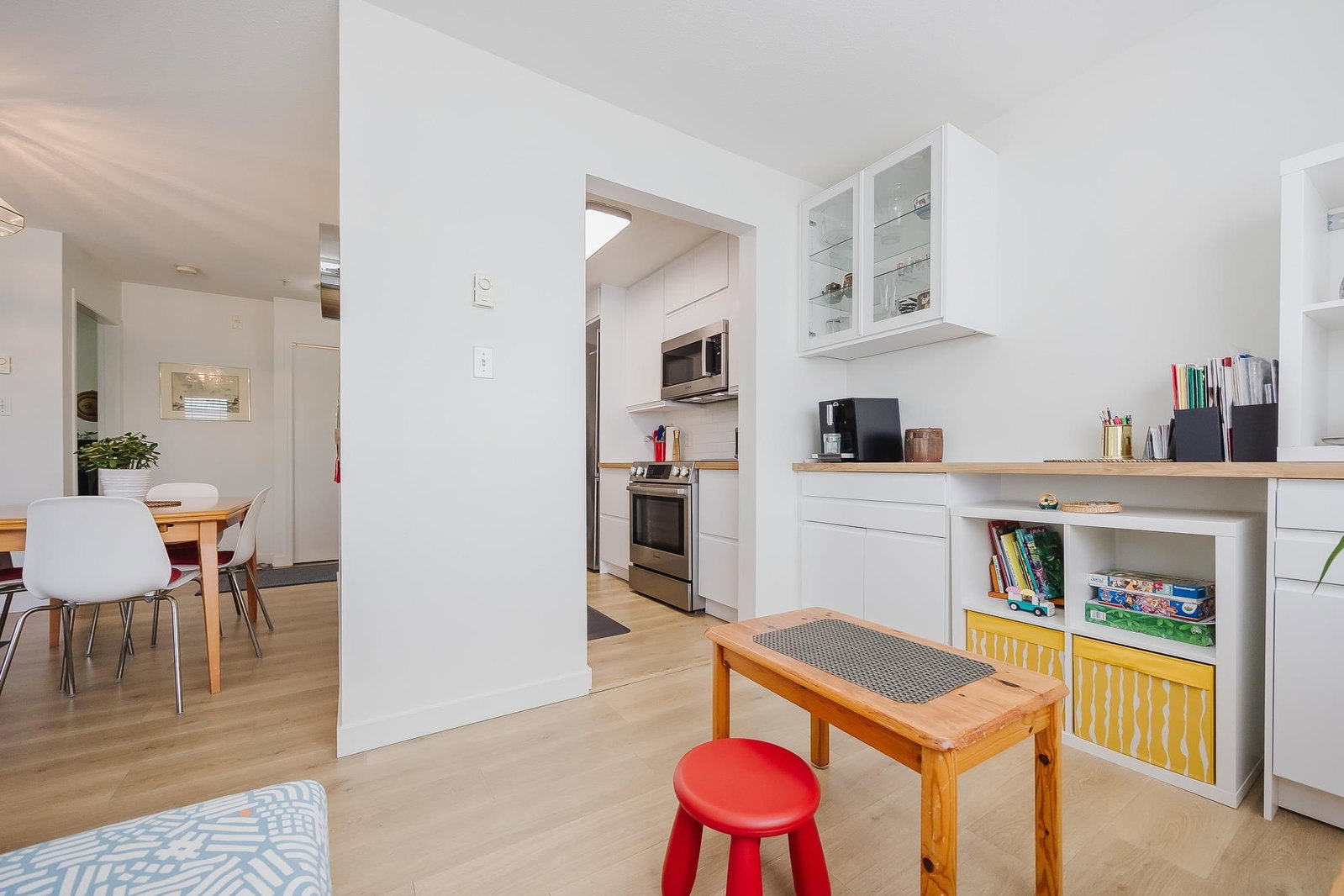 Listing Image 14