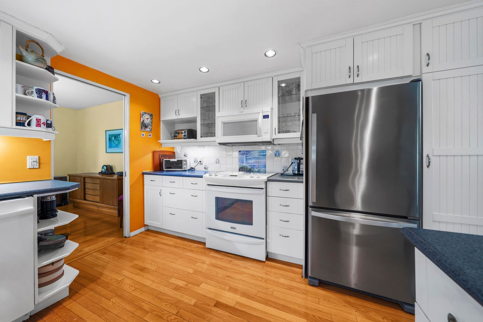 Listing Image 14