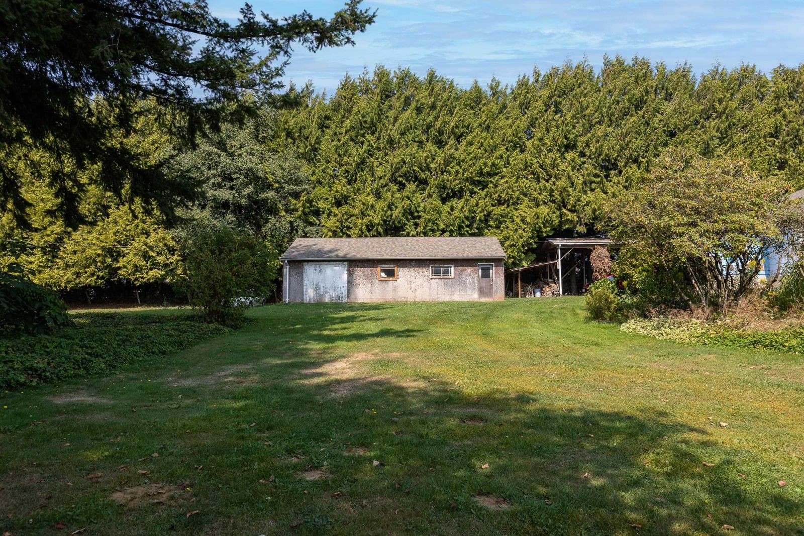 Listing Image 17
