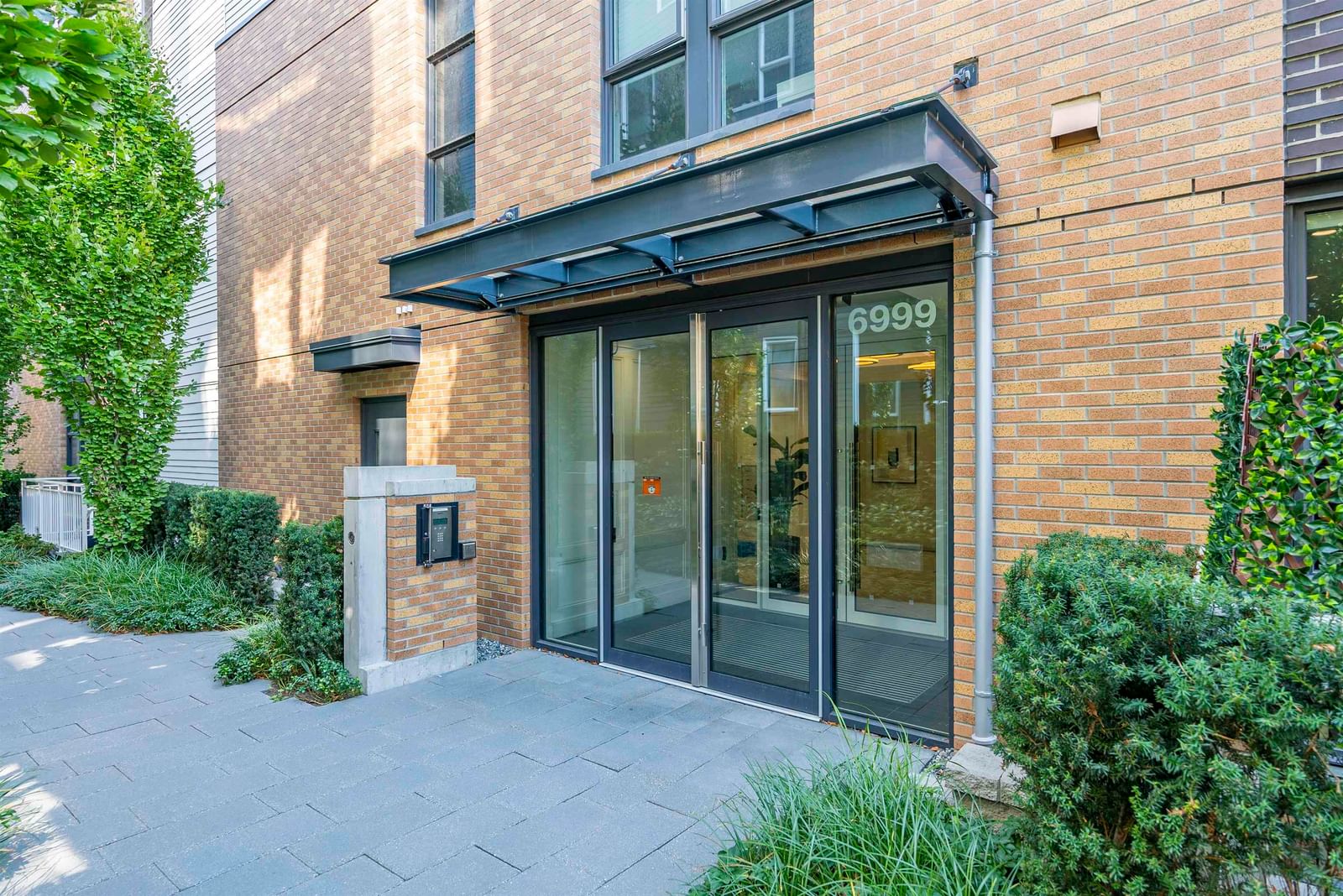 Listing Image 18