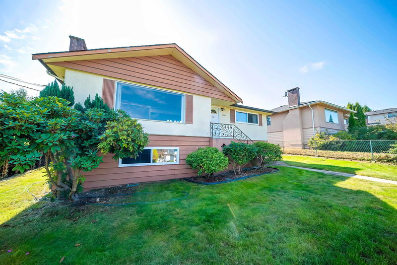 5130 Buxton Street, Burnaby, V5H 1J8 | Image 2
