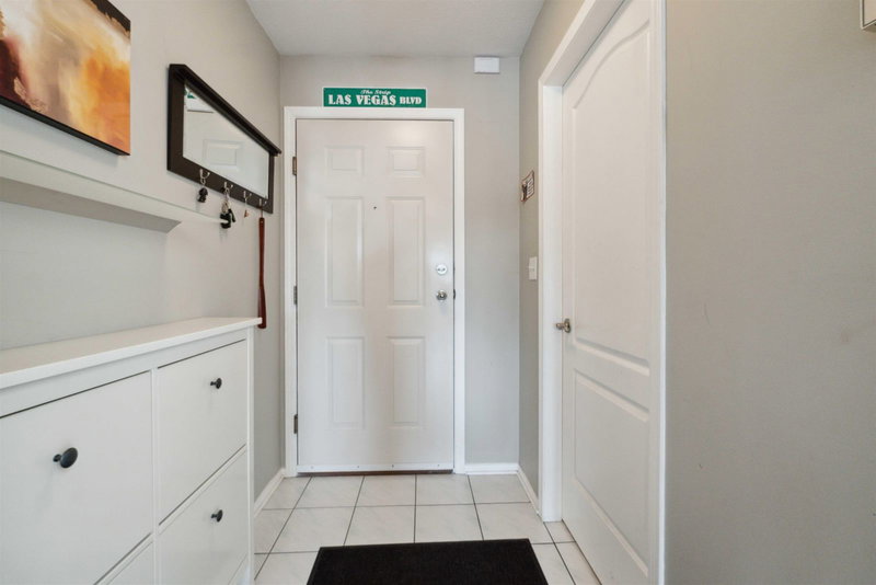 402 - 12025 207a Street, Maple Ridge, V2X 0R3 | Image 3