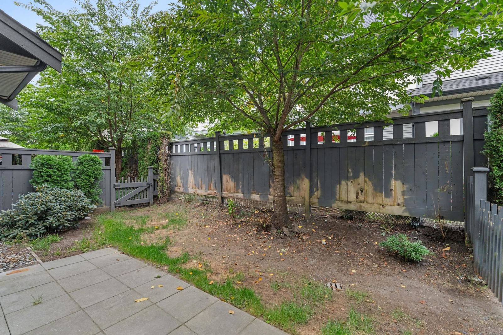 Listing Image 24