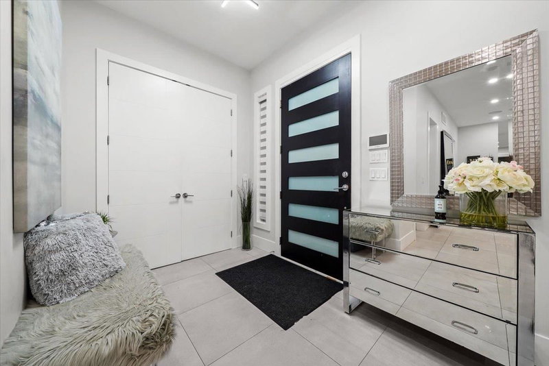 1041 Stewart Avenue, Coquitlam, V3K 2N8 | Image 2