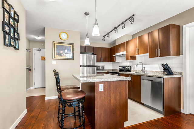 602 - 1178 Heffley Crescent