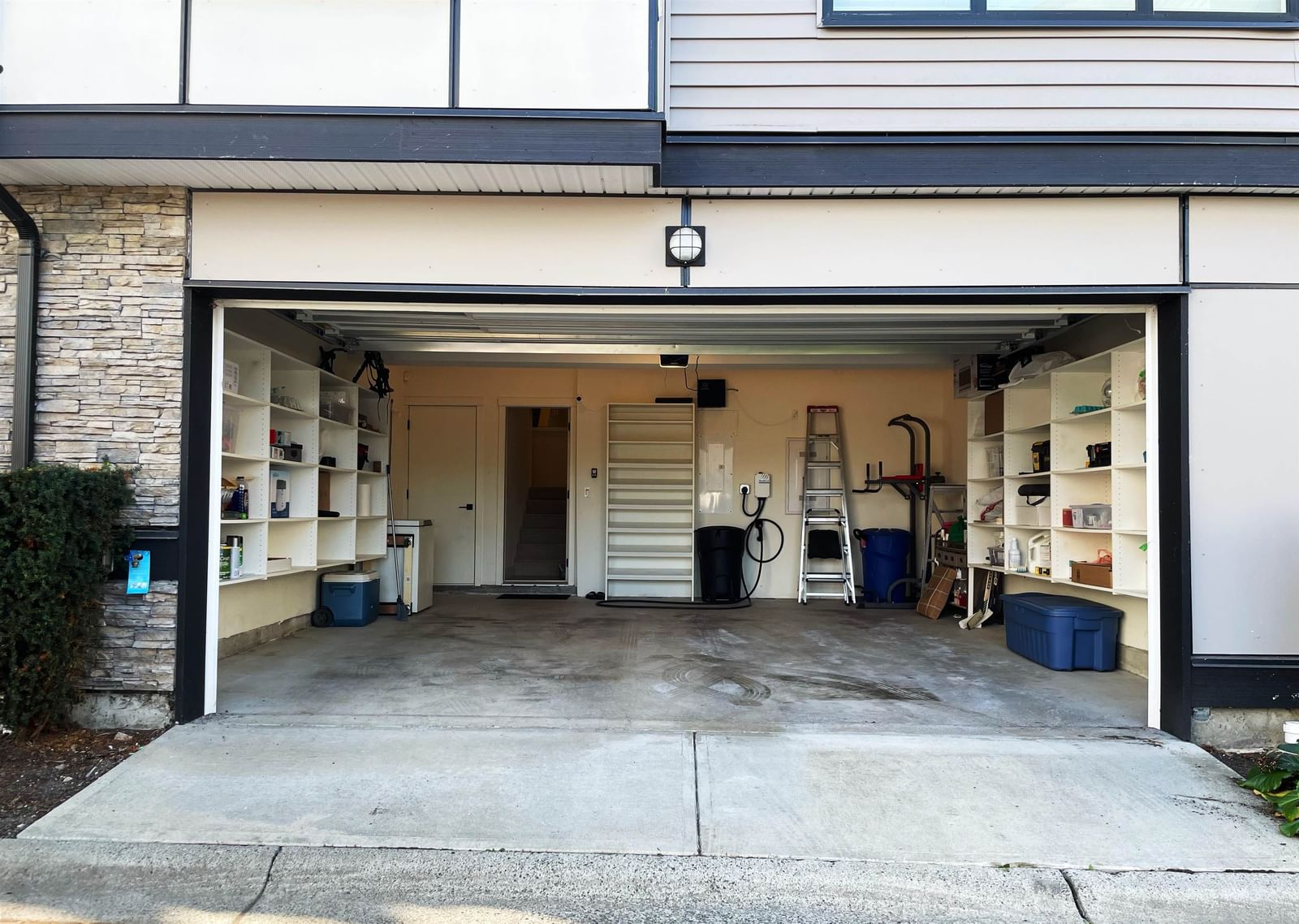 Listing Image 38