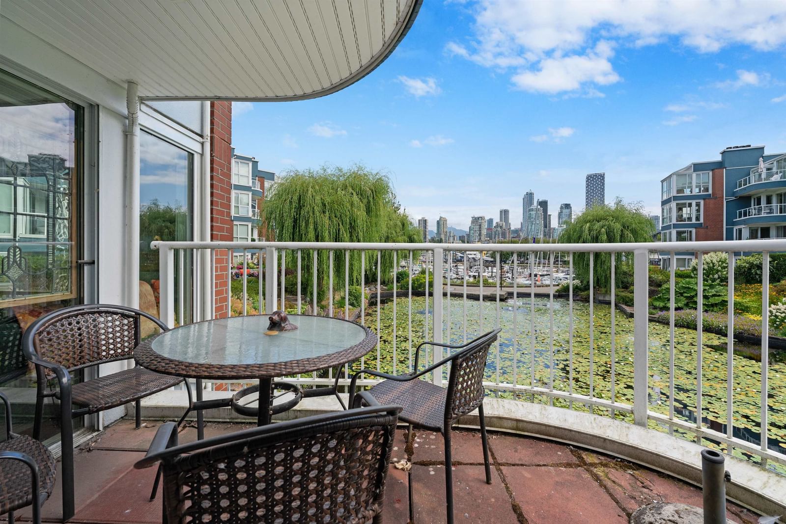 Listing Image 10