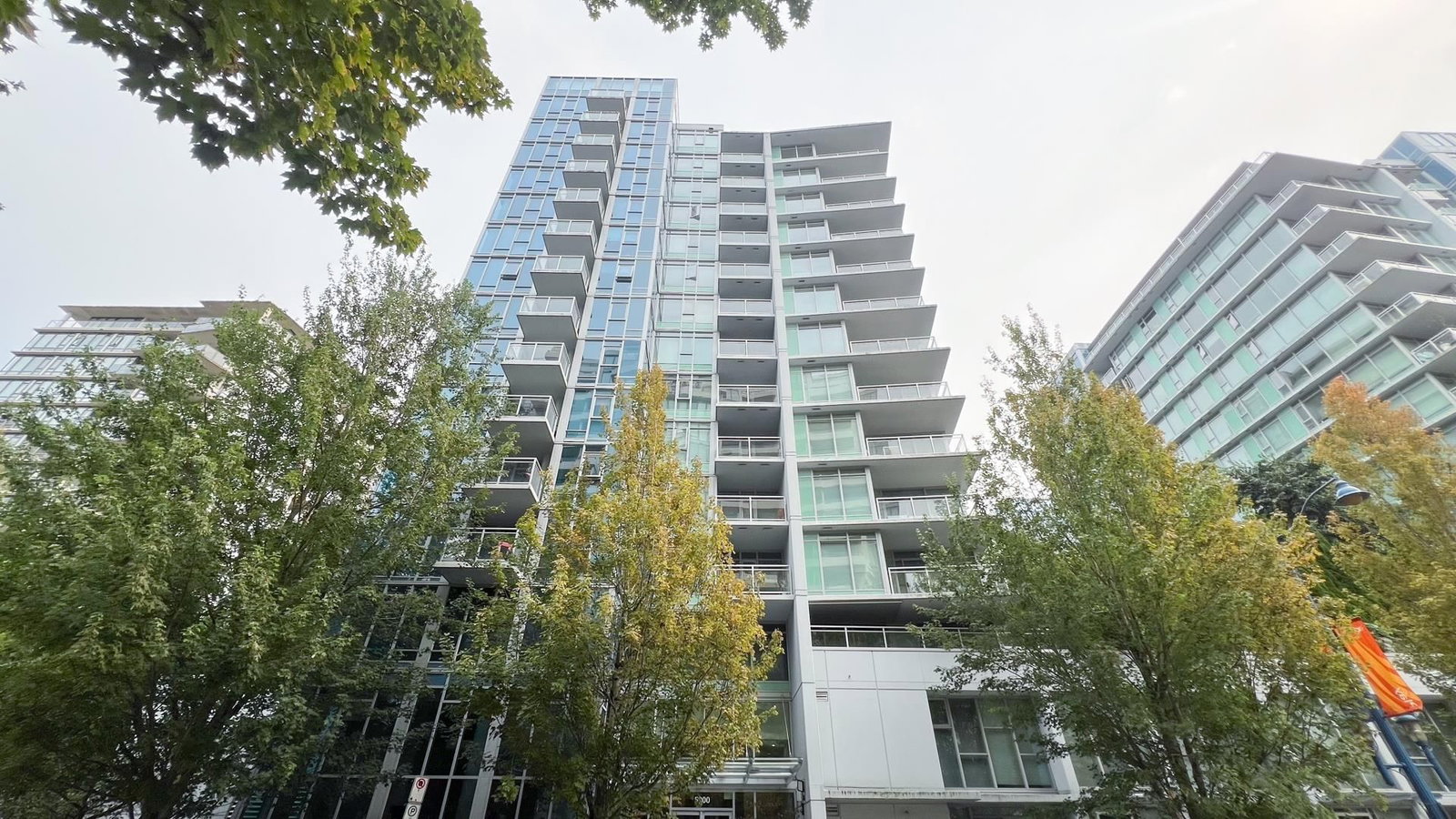 Listing Image 7