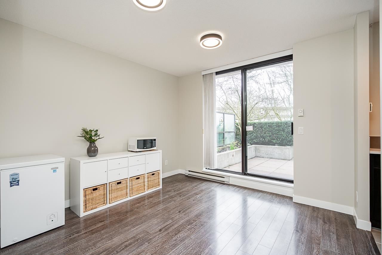 Listing Image 10