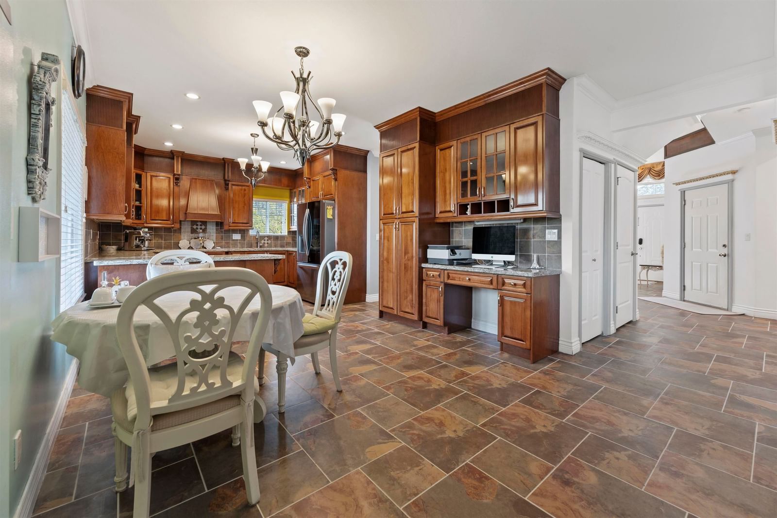 Listing Image 13