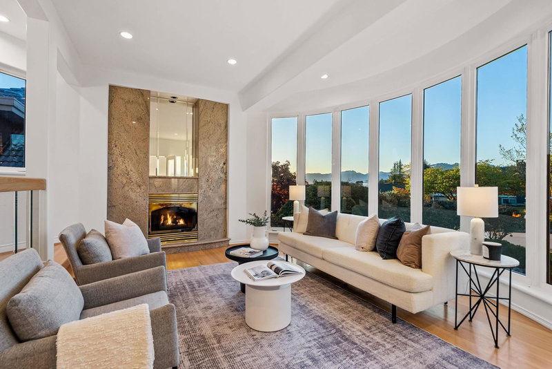 5770 Charles Street, Burnaby, V5B 2G4 | Image 2