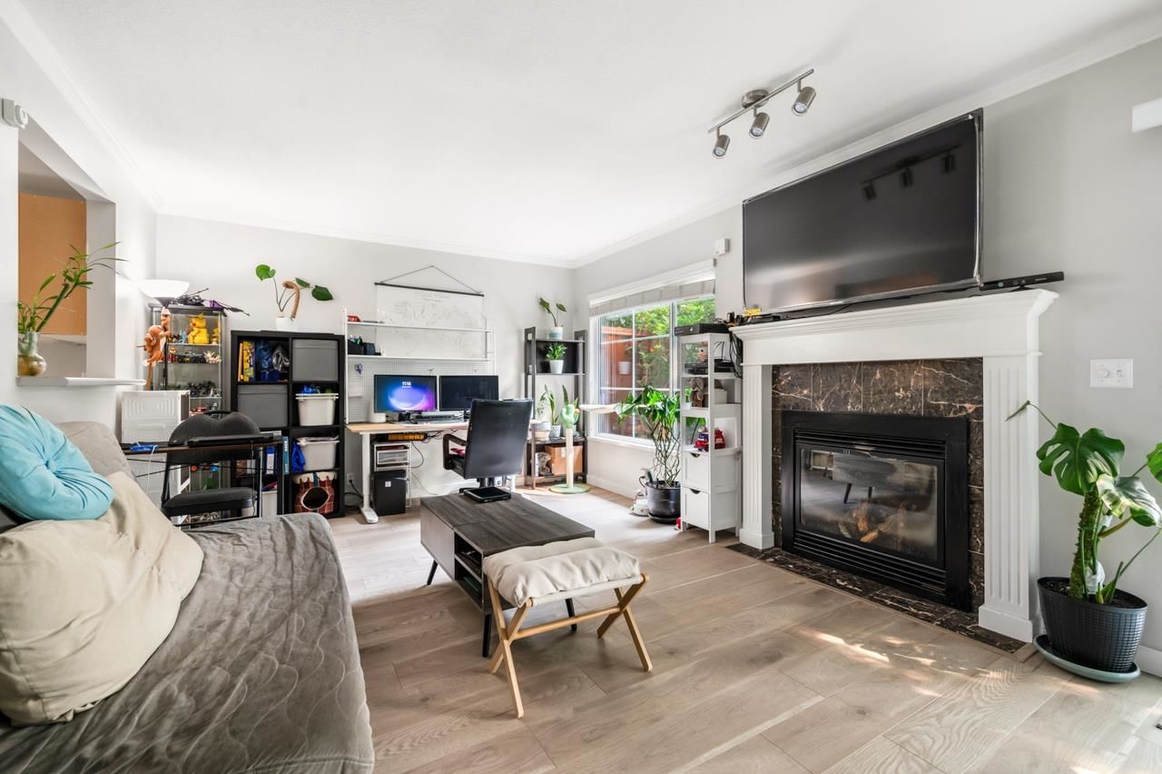 Listing Image 16