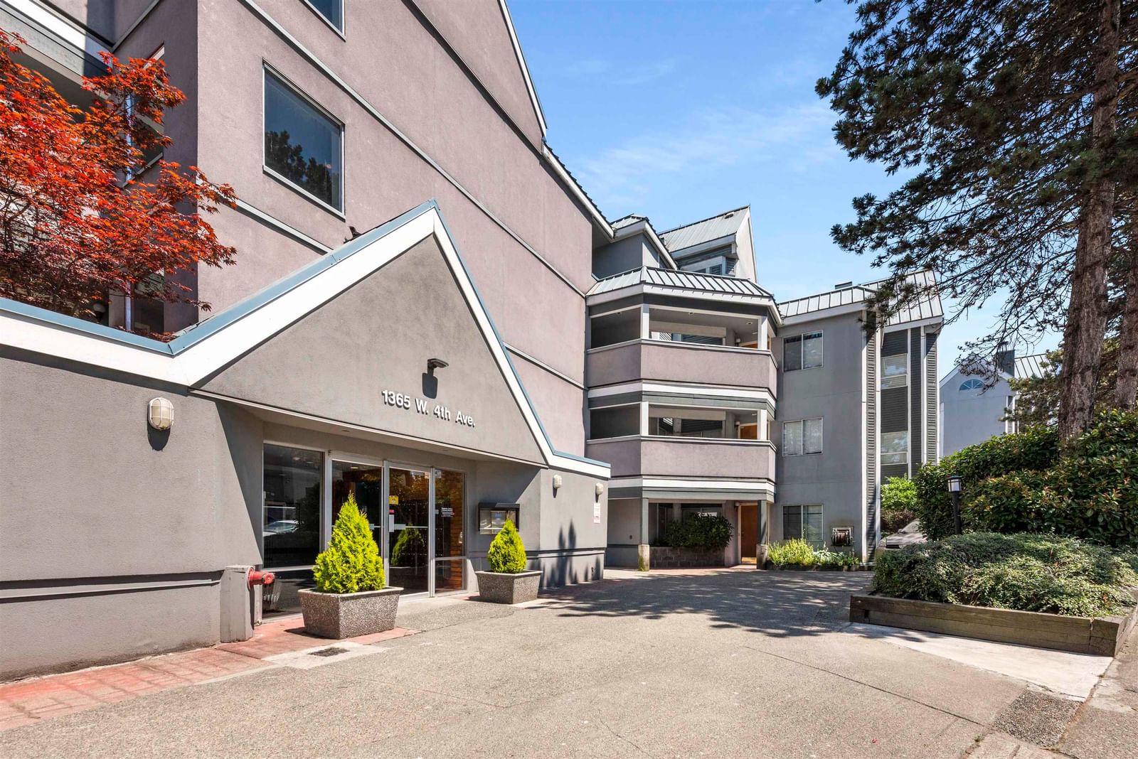 Listing Image 15