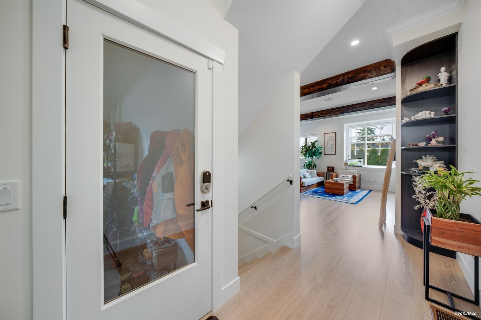 Listing Image 16