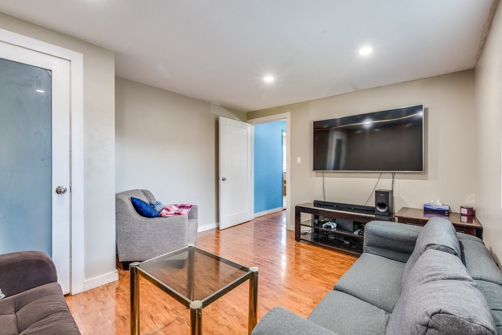 Listing Image 22