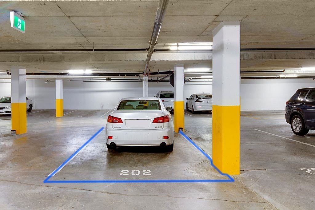 Listing Image 19