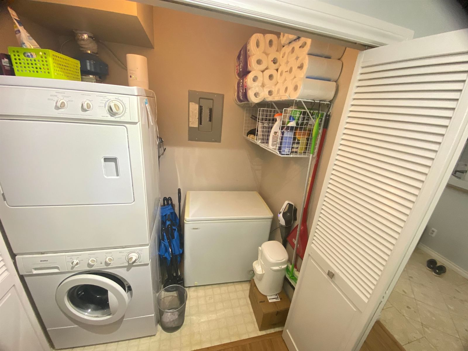 Listing Image 15