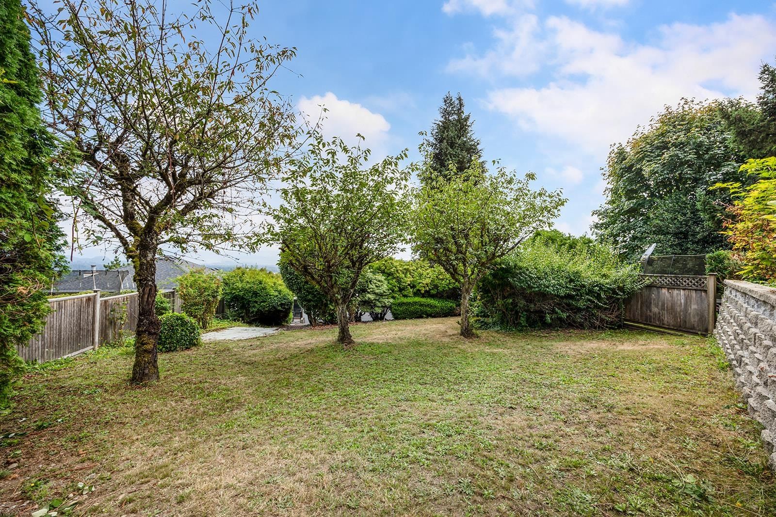 Listing Image 33