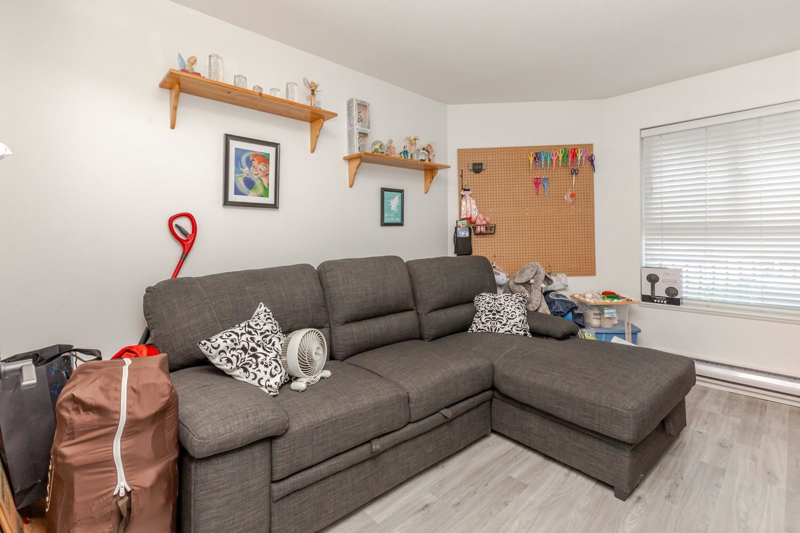 Listing Image 20