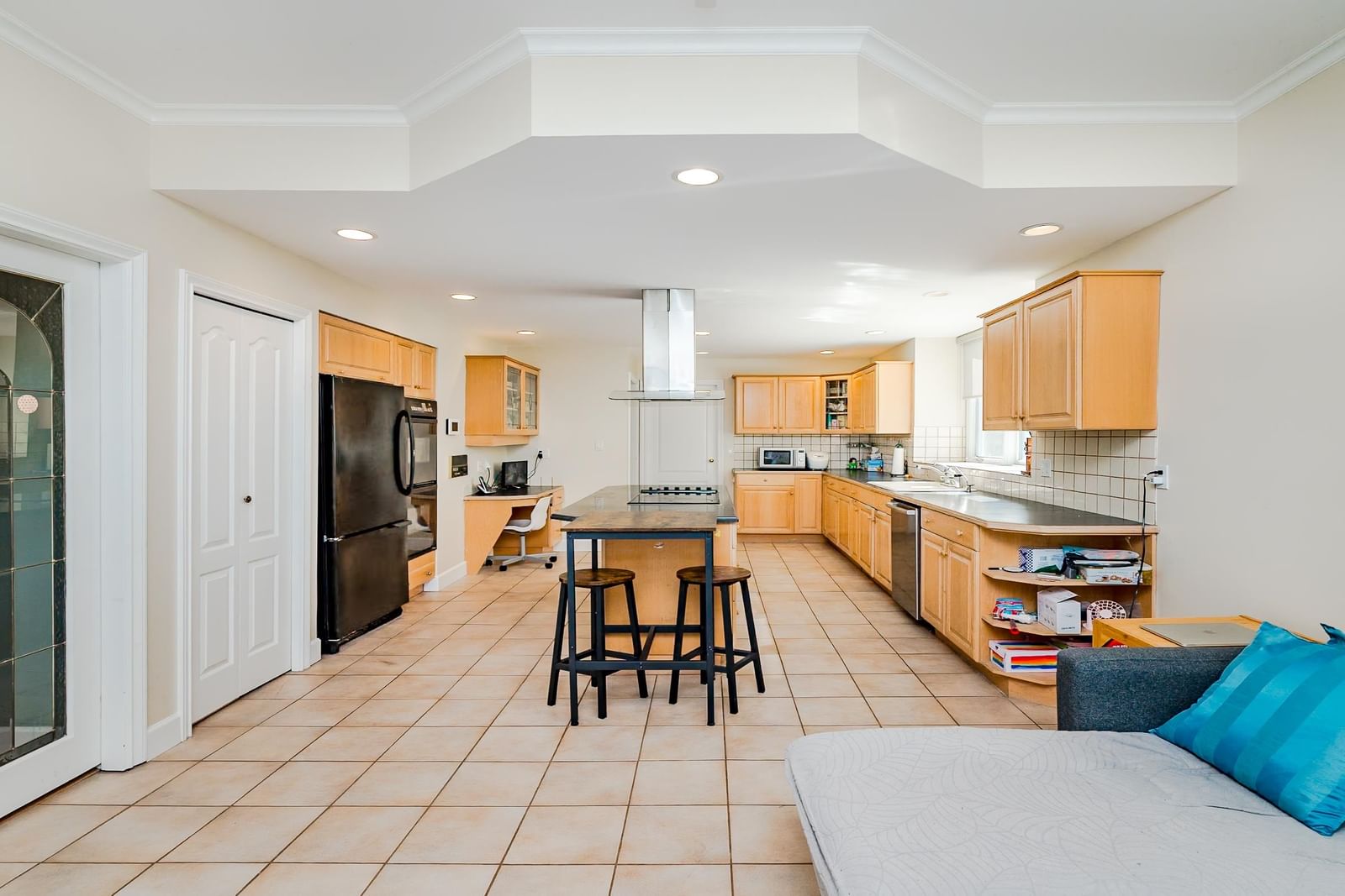 Listing Image 10