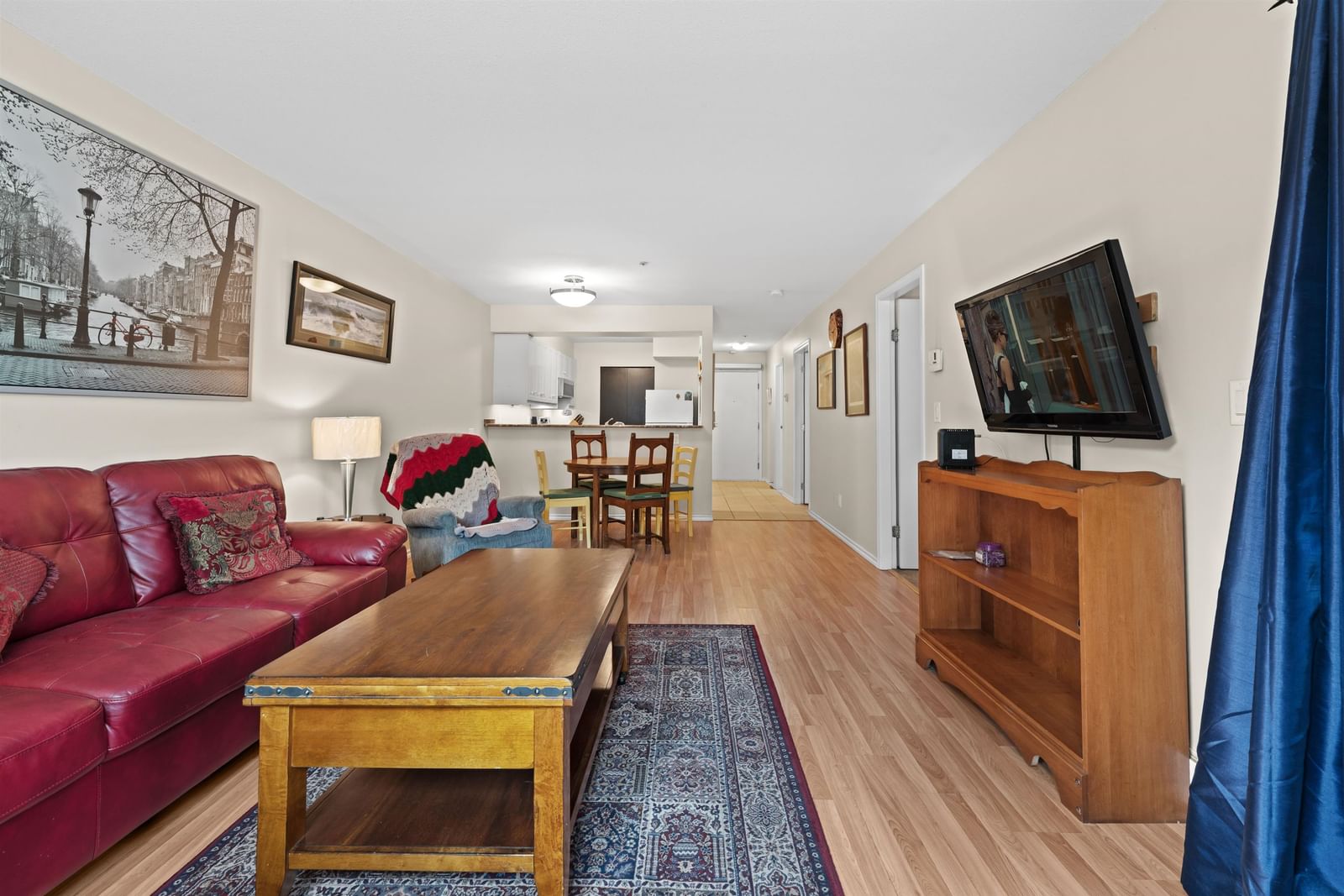 Listing Image 8