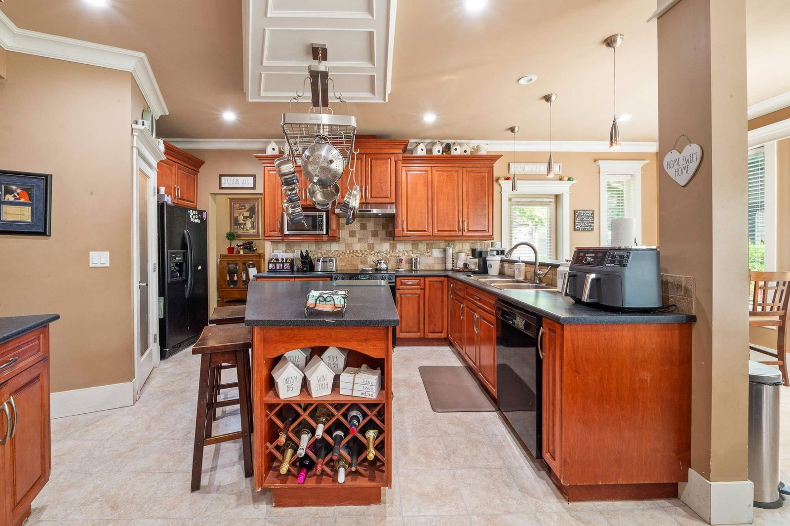 Listing Image 15