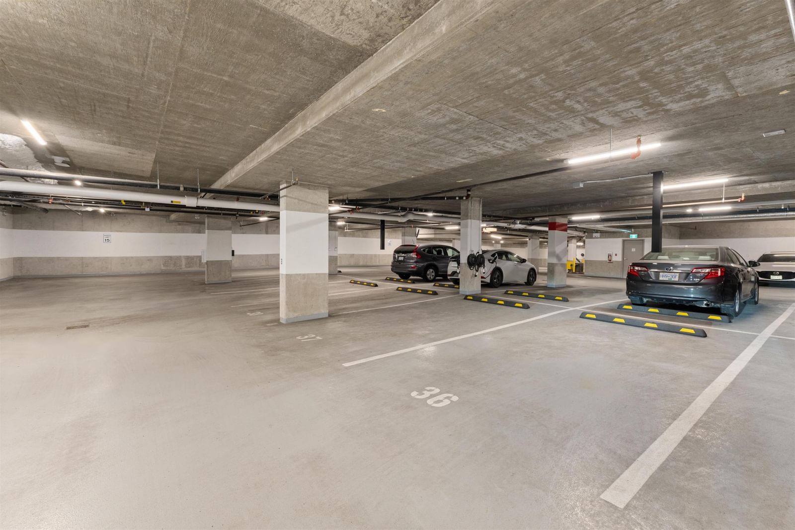Listing Image 20