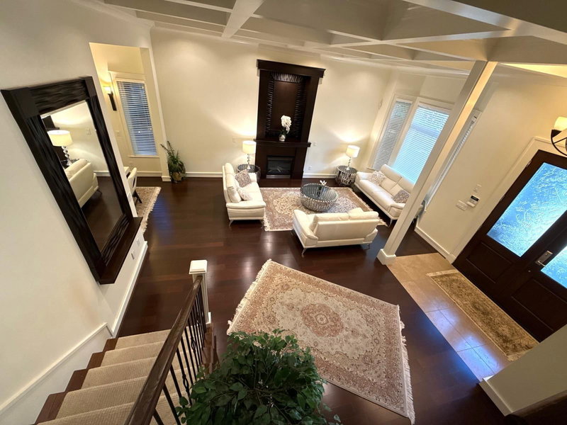 1017 Canyon Boulevard, North Vancouver, V7R 2K3 | Image 2