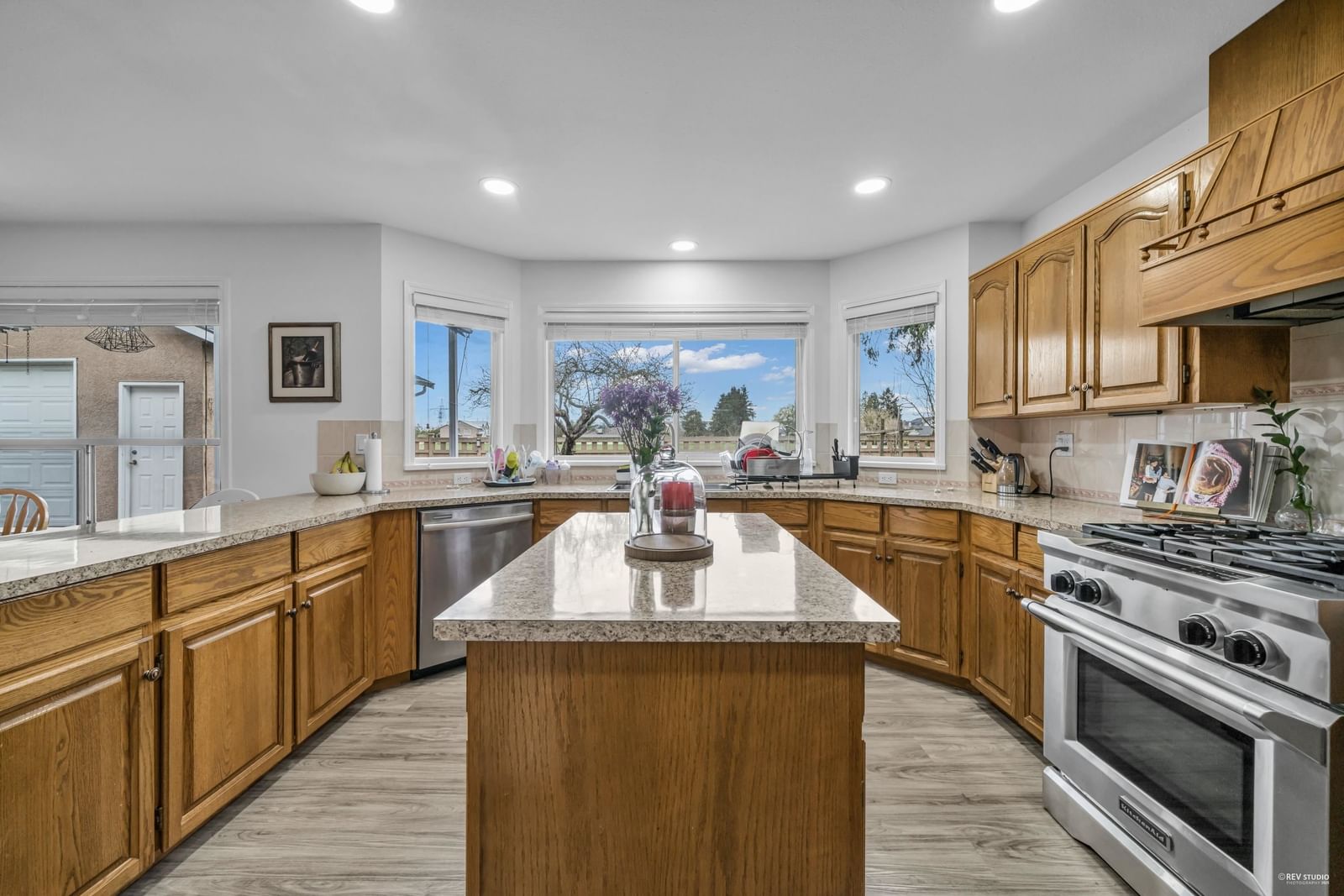 Listing Image 13