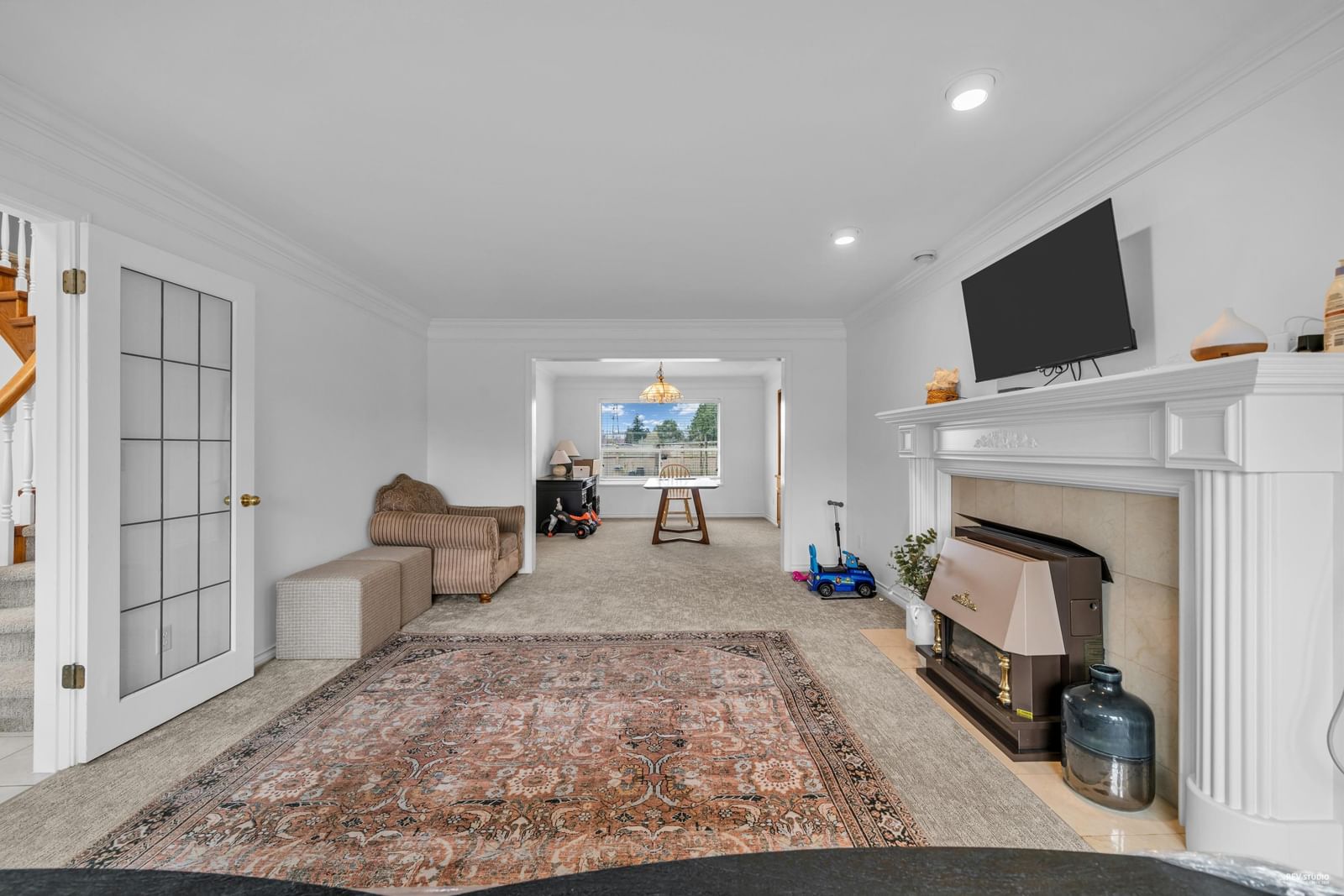 Listing Image 6