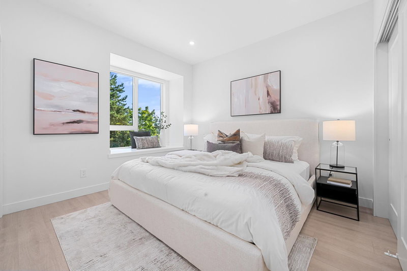 207 - 7161 17th Avenue, Burnaby, V3N 0K1 | Image 3