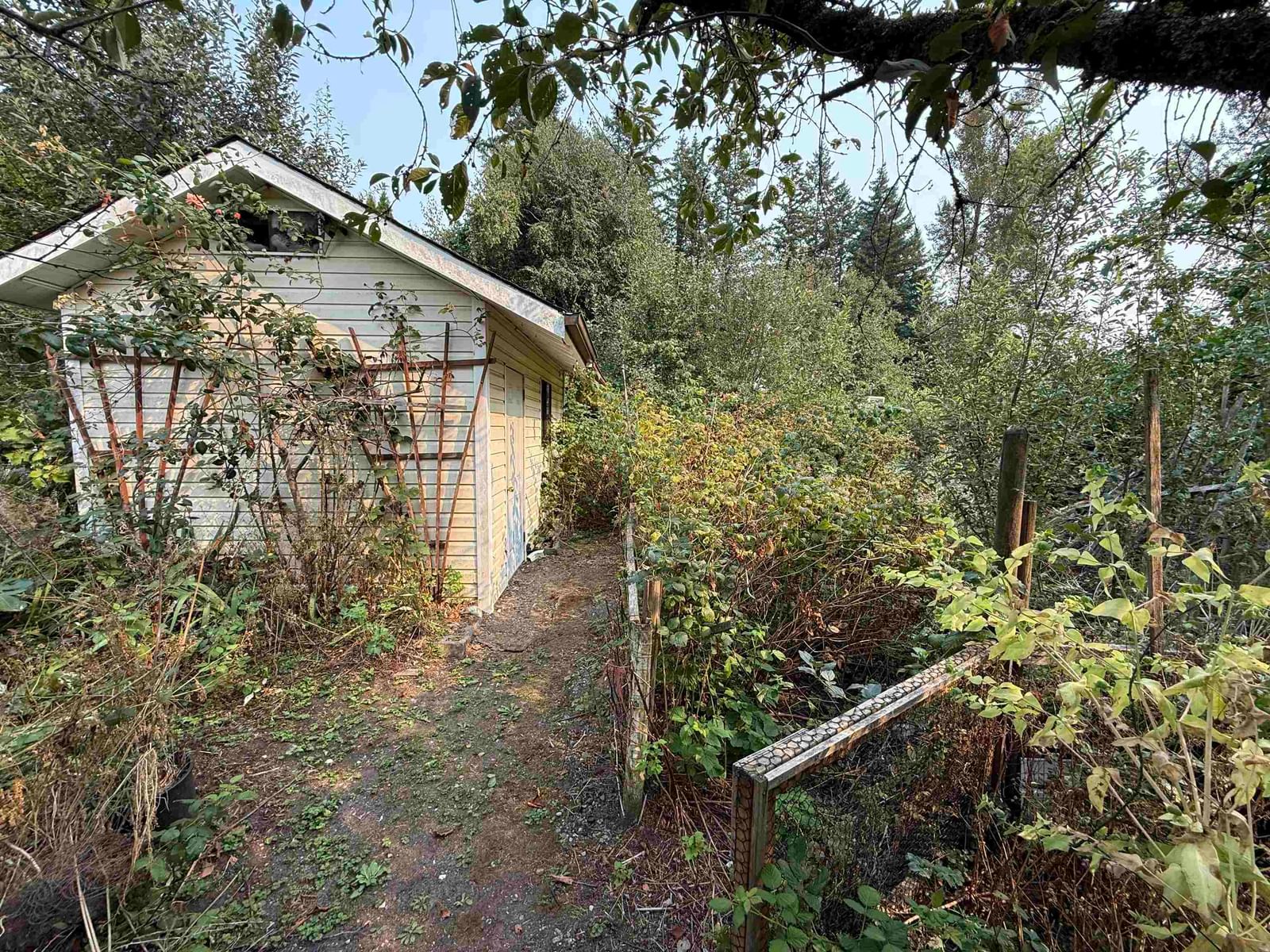 Listing Image 3