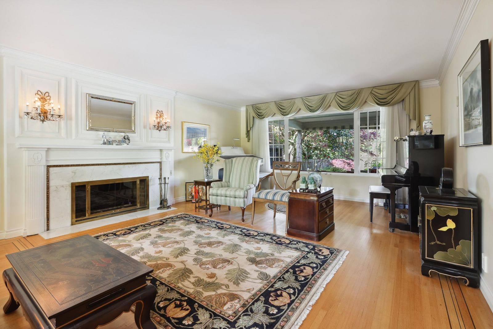 Listing Image 5
