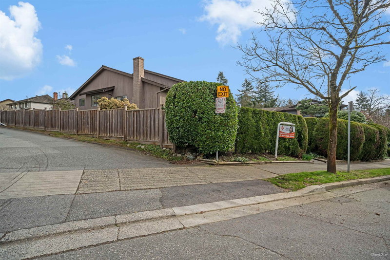 8241 Brynlor Drive, Burnaby, V5E 4E2 | Image 2
