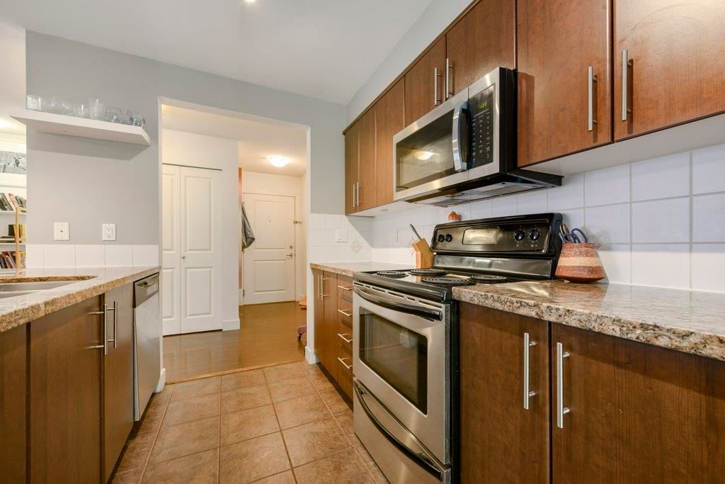 Listing Image 5