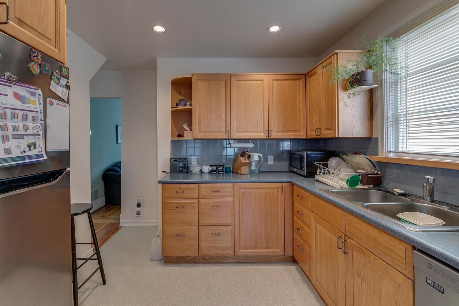 Listing Image 19