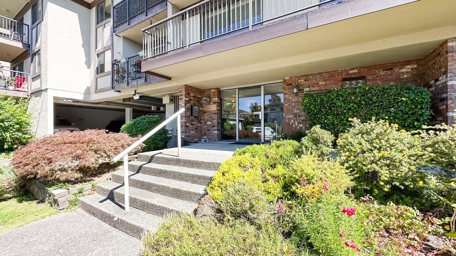 Listing Image 21
