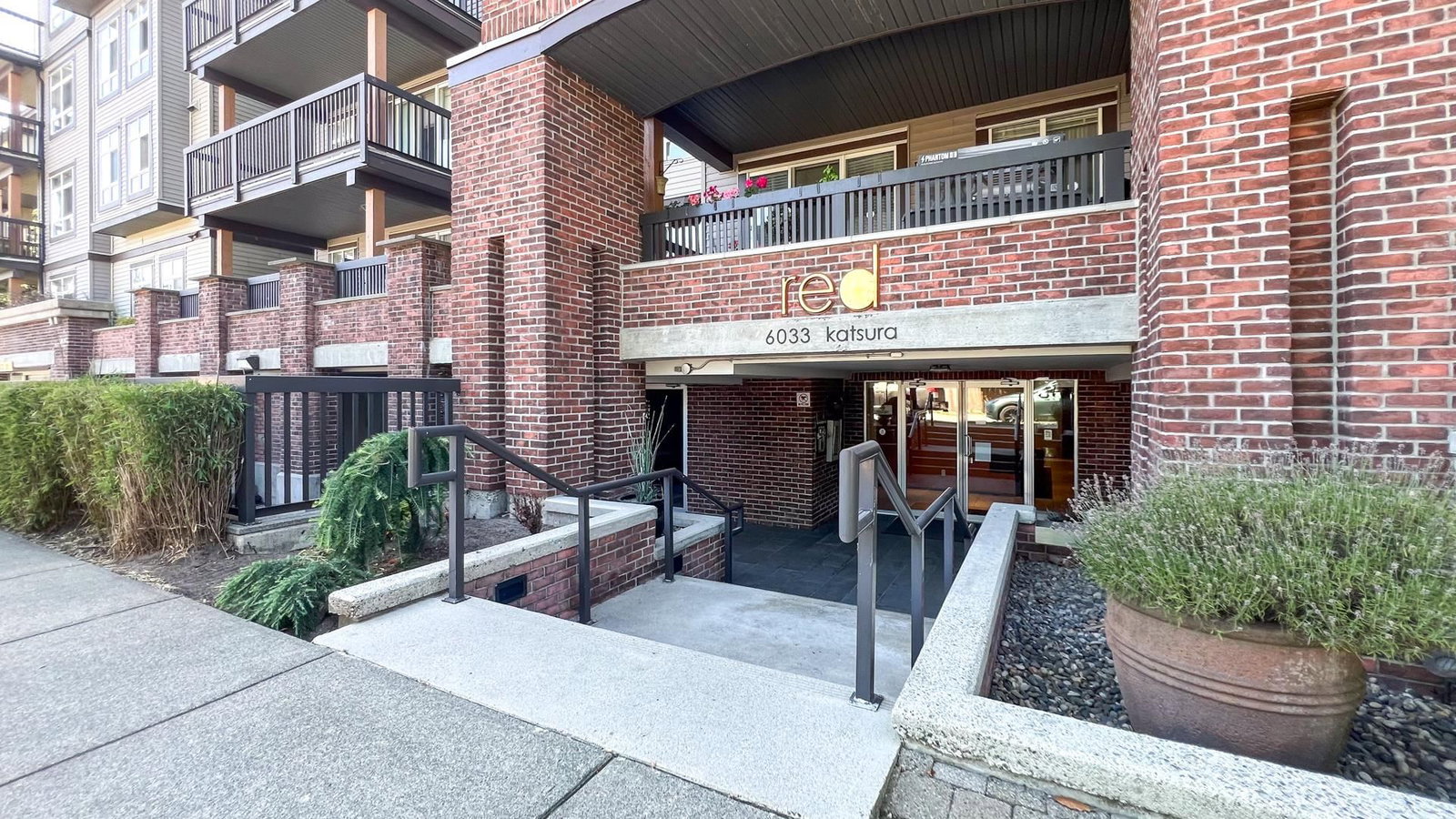Listing Image 21