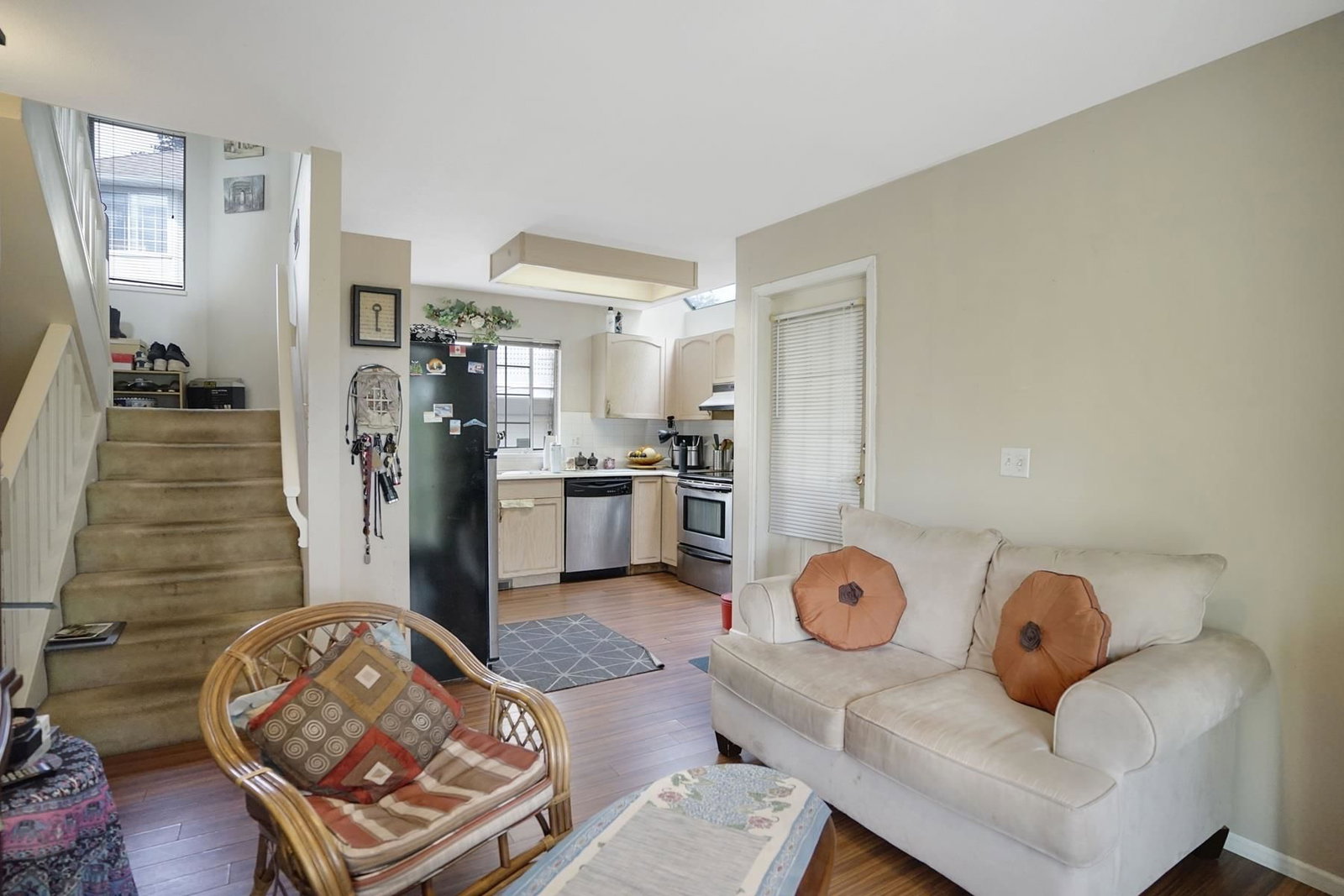 Listing Image 15