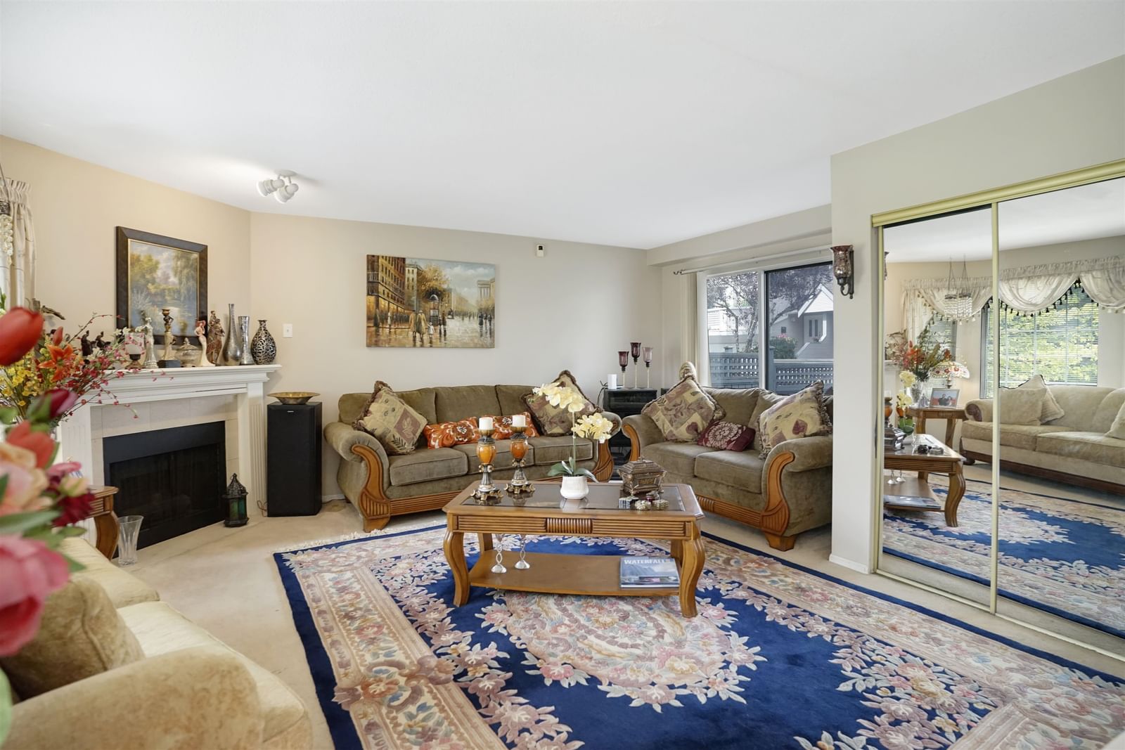 Listing Image 5