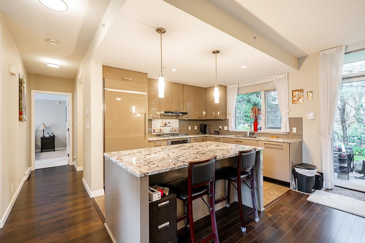 Listing Image 10