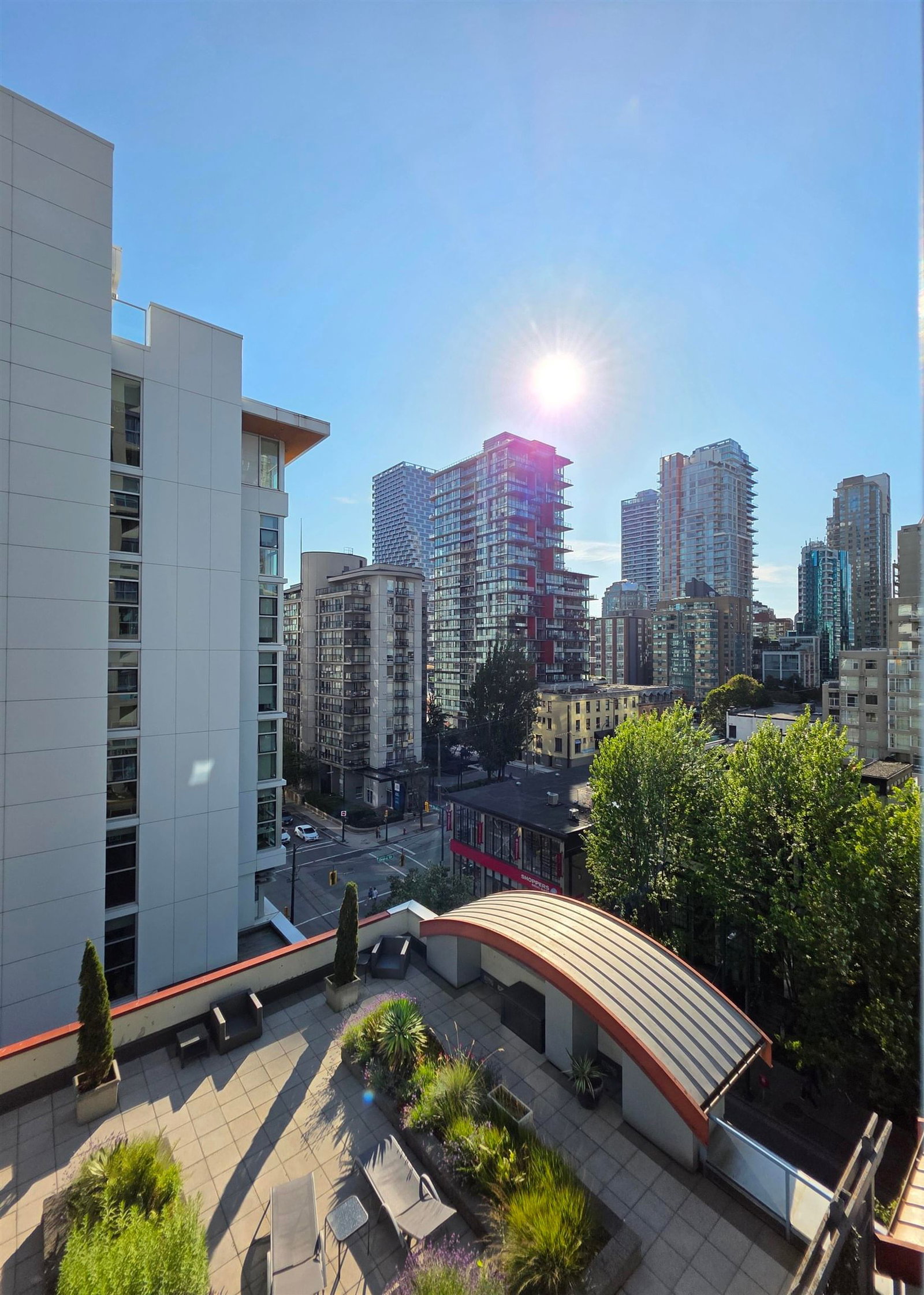 Listing Image 11