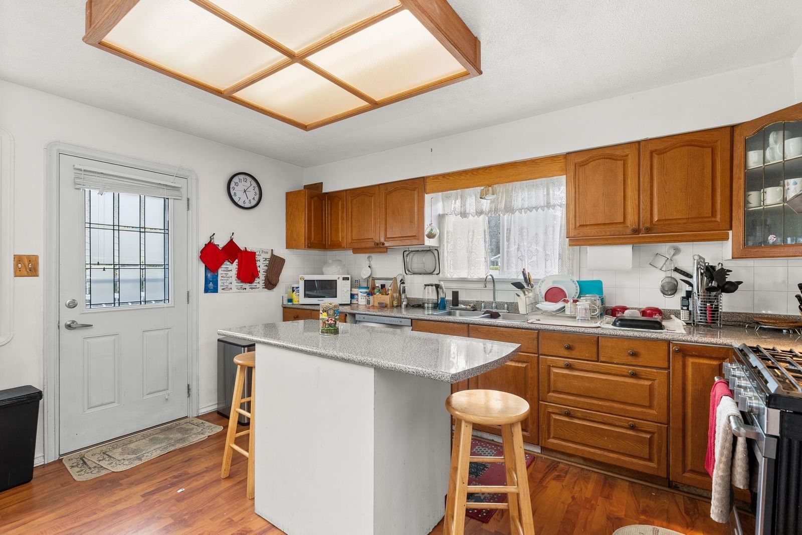 Listing Image 10