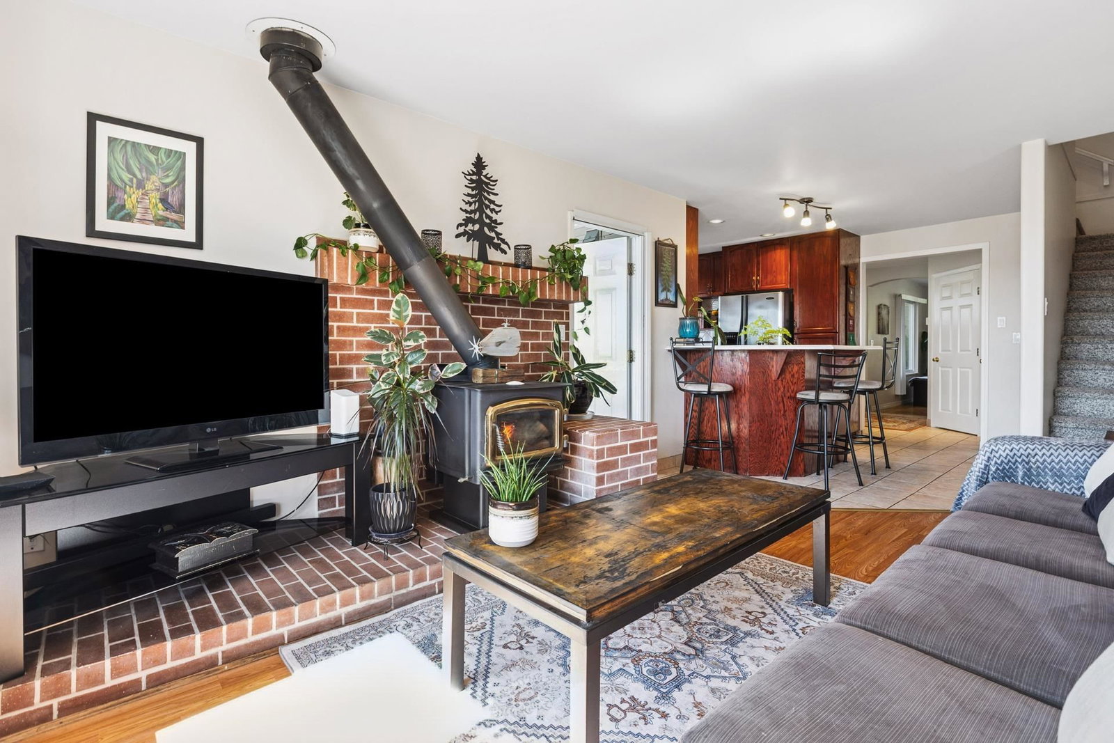 Listing Image 9