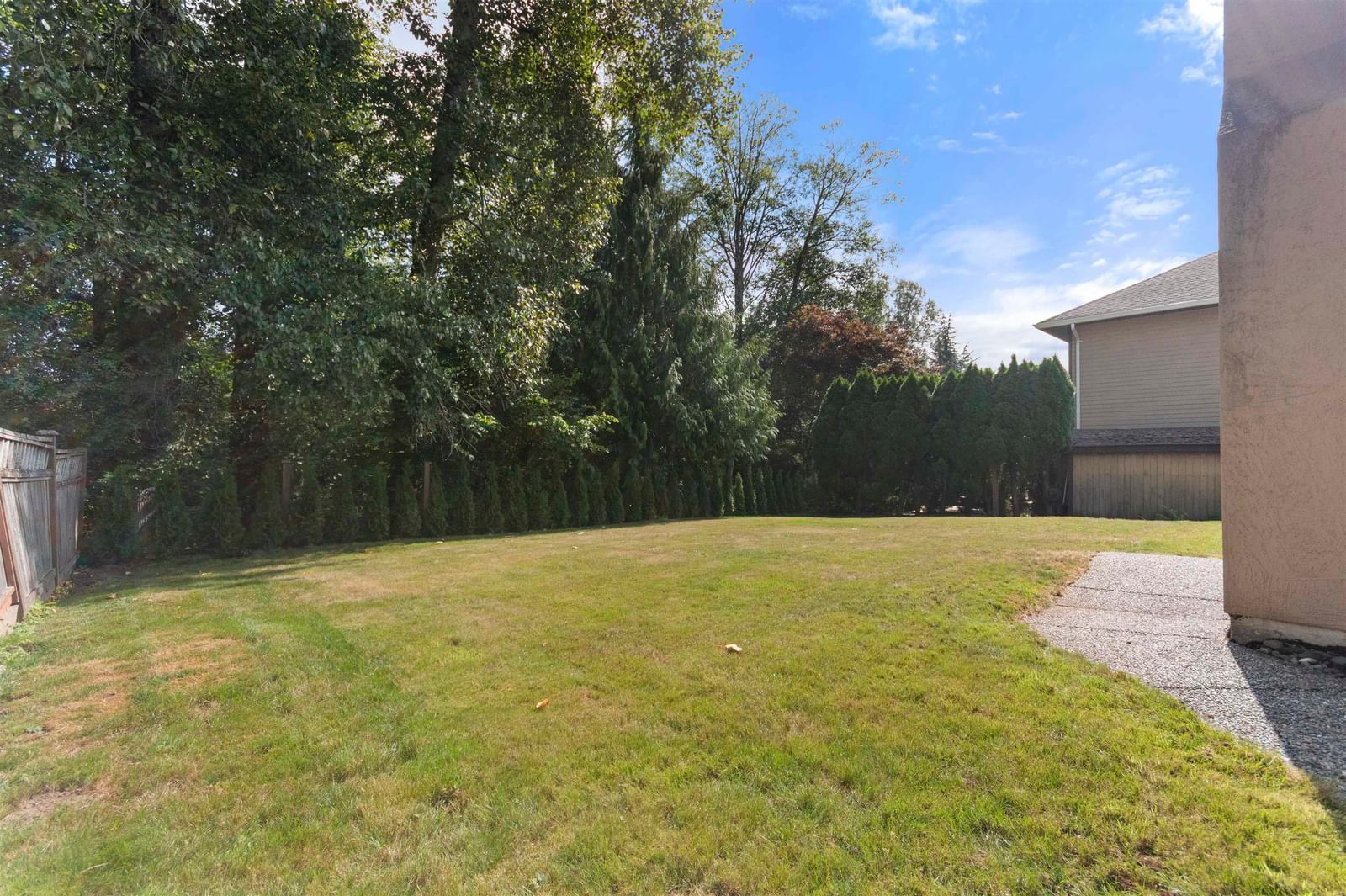 Listing Image 24