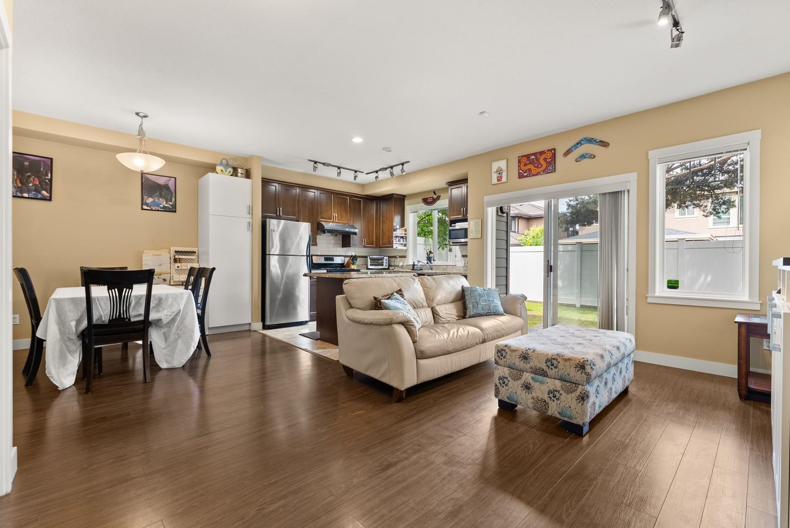 Listing Image 14