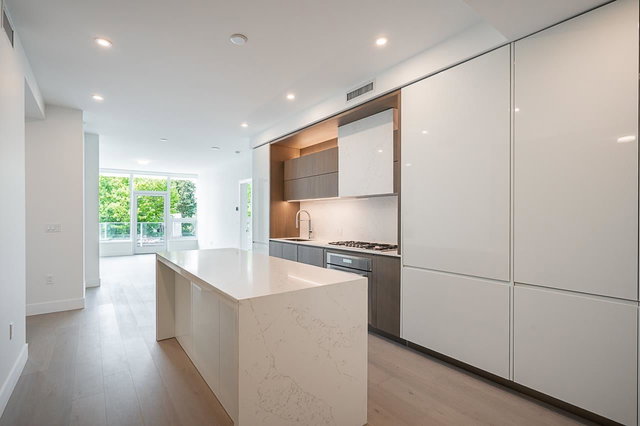 212 - 1342 Johnston Road