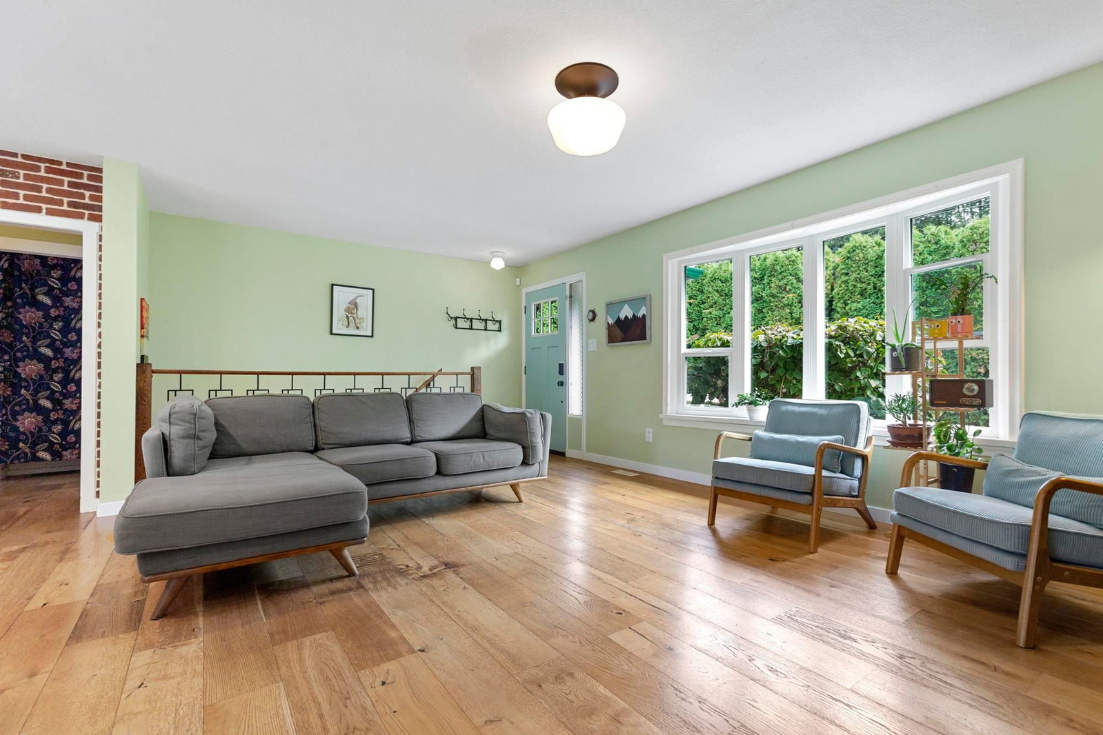 Listing Image 10