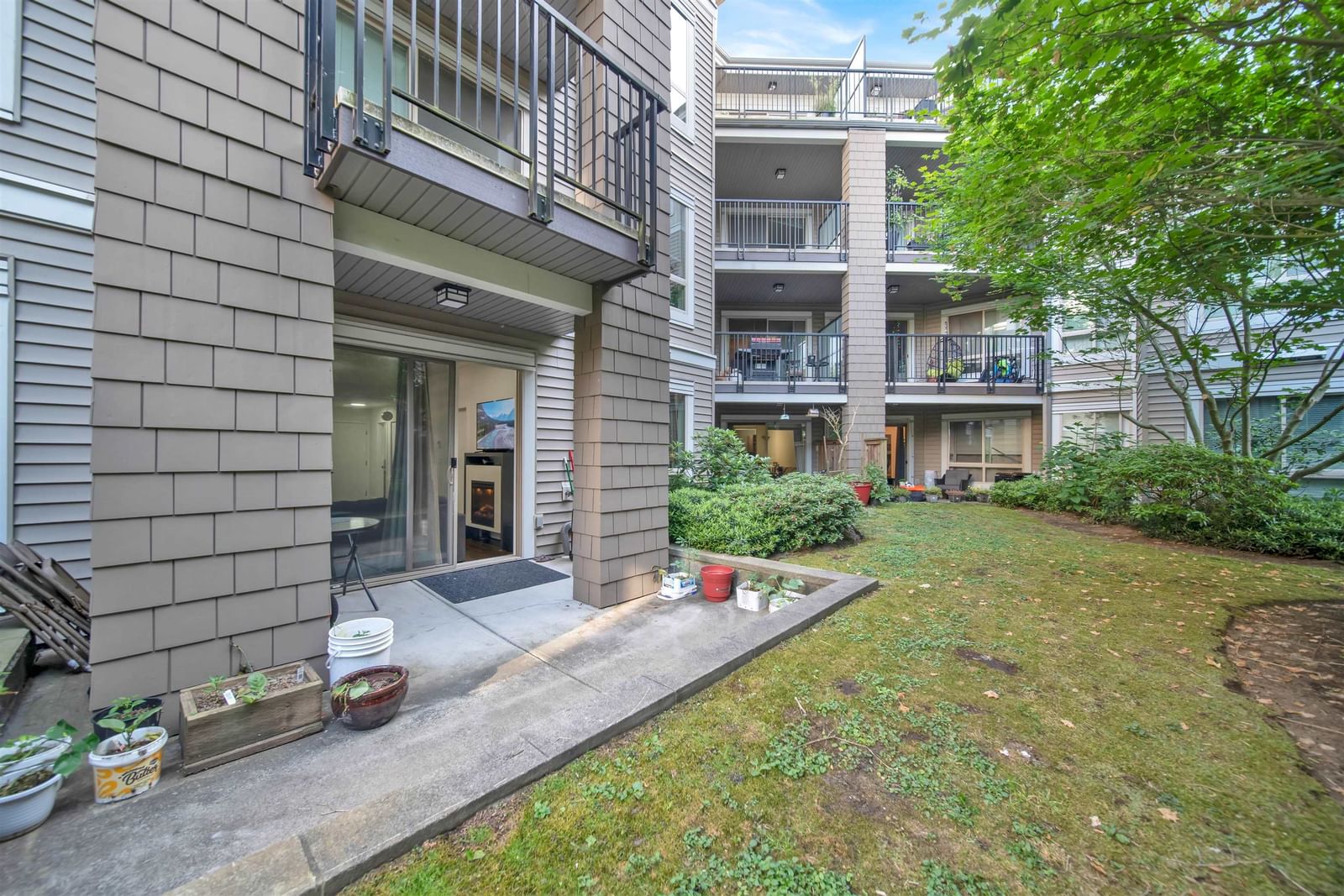 Listing Image 19