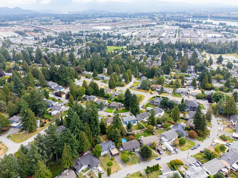 1626 Oughton Drive, Port Coquitlam, V3C 1H7 | Image 2